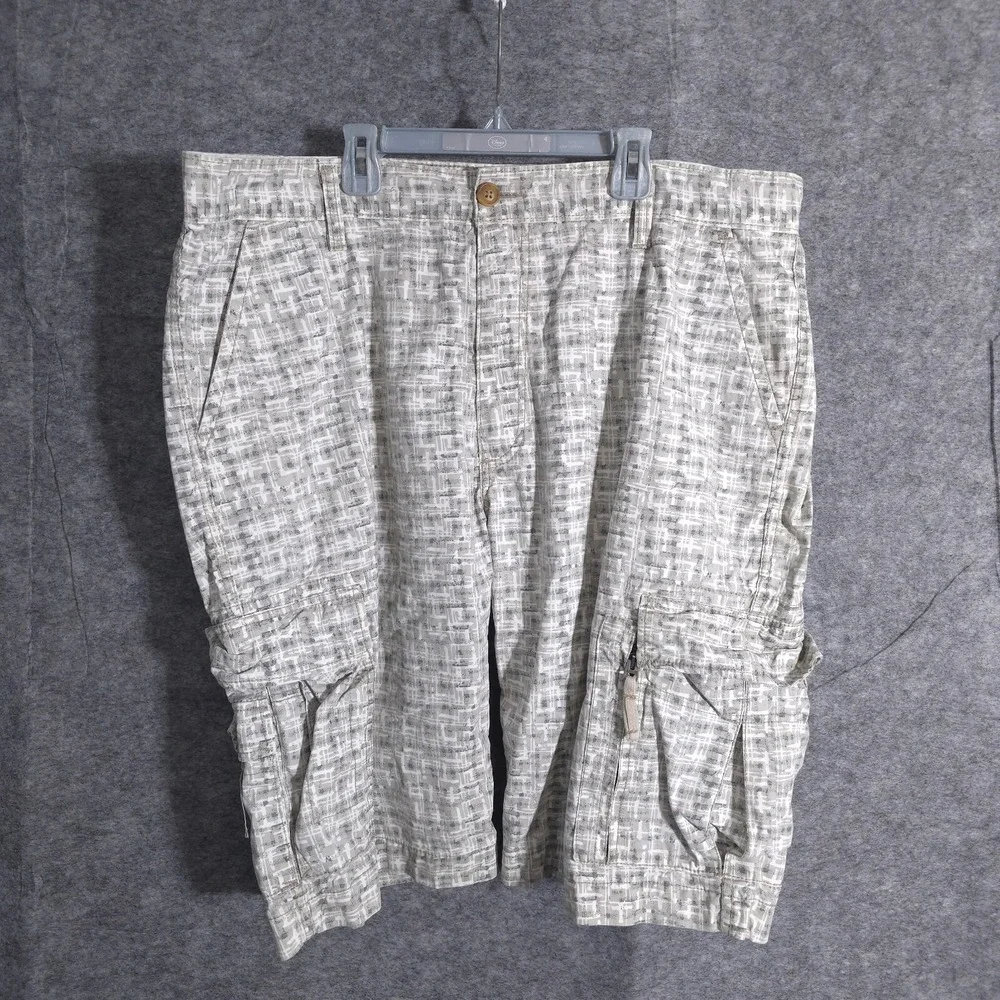 Vintage Levis Cargo Shorts Men's SZ 40 Slim Check Y2K Utility Skater Work Preppy